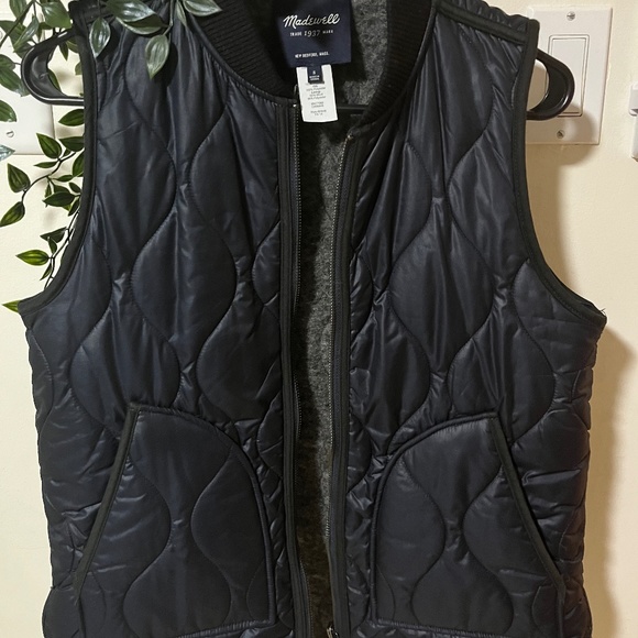 Madewell Reversible Vest - Size Small - Picture 2 of 8